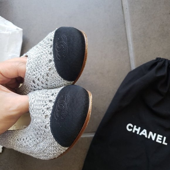 CHANEL SILVER/BLACK Mesh Fabric Ballet Flats - Picture 11 of 11
